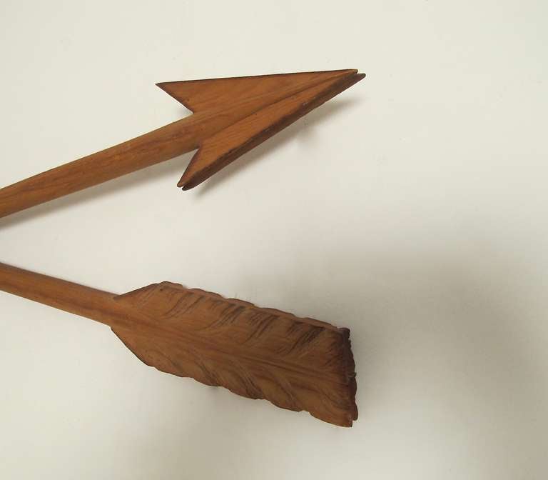 Crossed Arrows In Excellent Condition In San Francisco, CA