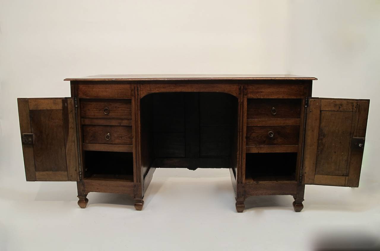 18th Century and Earlier 18th Century French Walnut Desk/Dressing table
