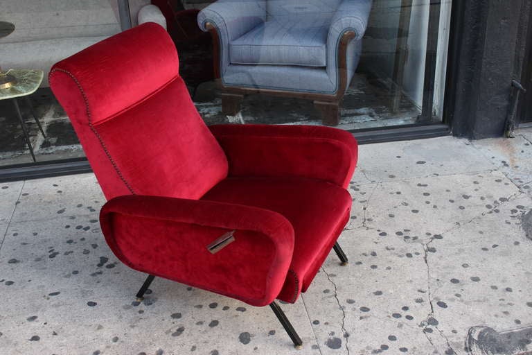 Italian Pair of Theater Chairs after Carlo Mollino In Good Condition In Los Angeles, CA