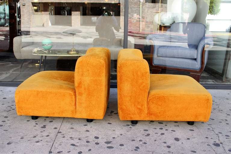 Late 20th Century Italian Pair of Lounge  Chairs