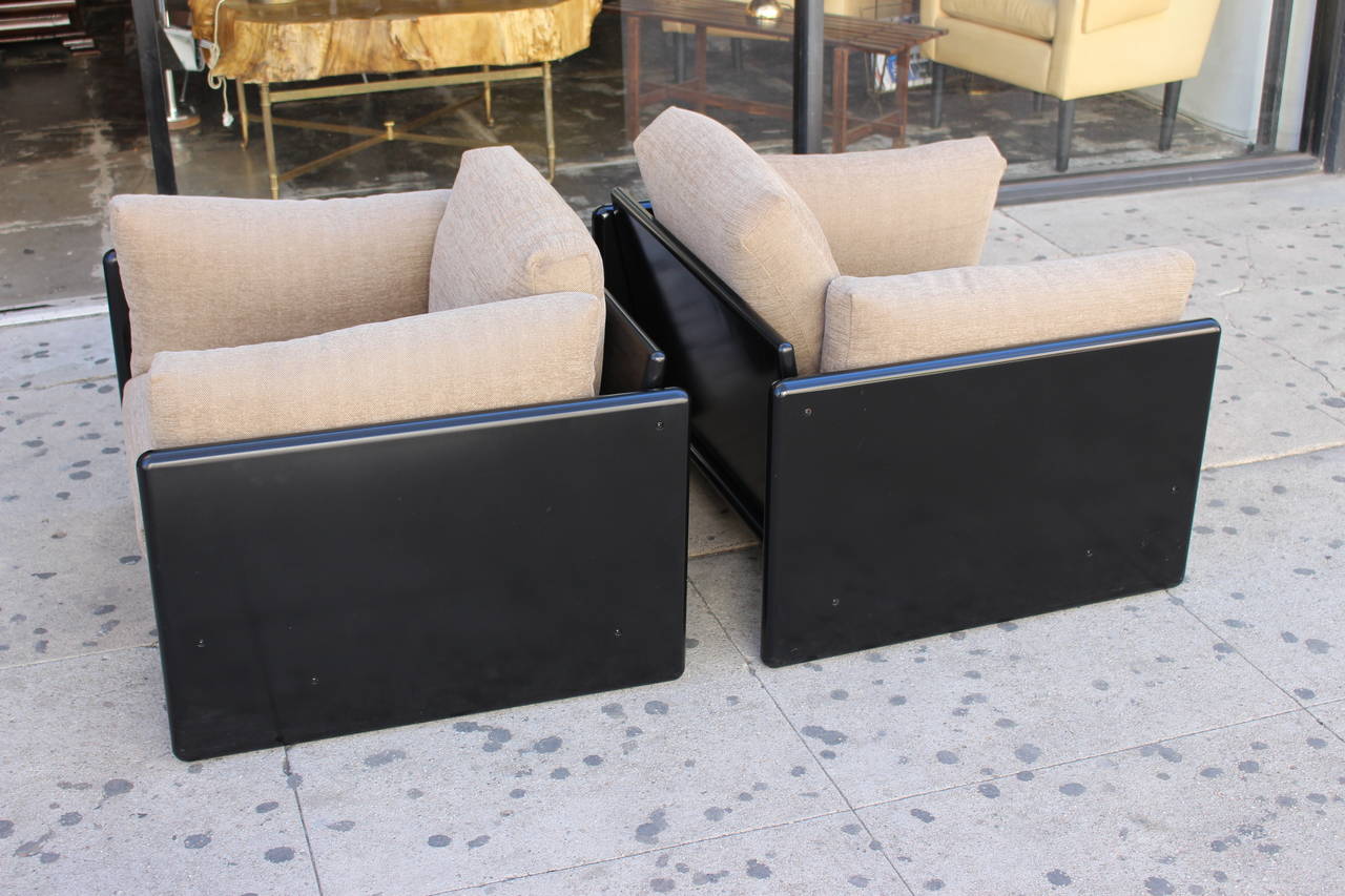 Italian Pair of Lounge Chairs by Gavina for Studio Simon In Excellent Condition In Los Angeles, CA