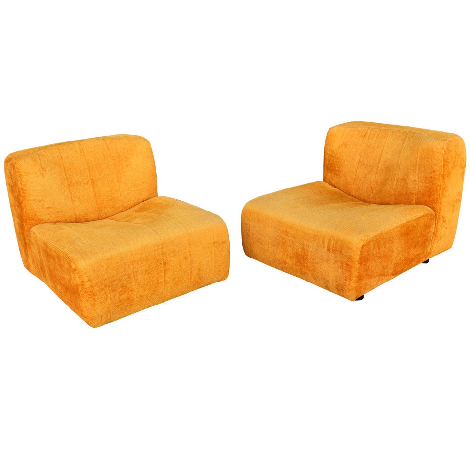 Italian Pair of Lounge  Chairs