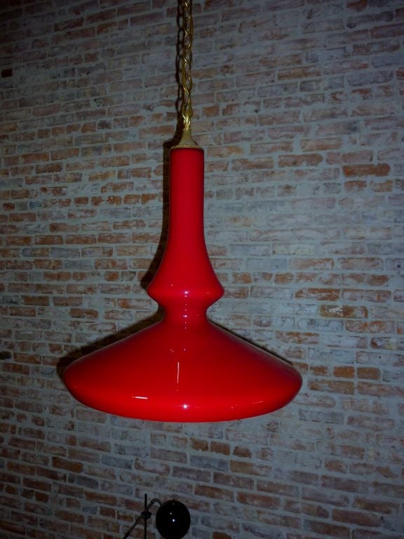 Vetreria Foscarini Venice, red glass pendant, on the brass chain and canopy. Adjustable drop 48-26.
