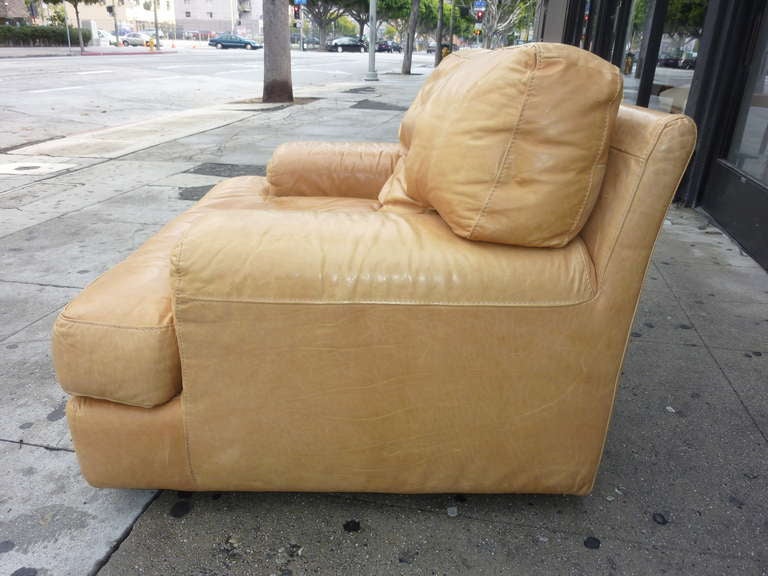Modern Italian Leather Lounge  Chair