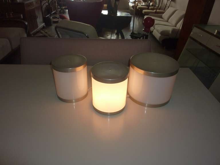 Italienisches Set aus drei Tischlampen (Mitte des 20. Jahrhunderts) im Angebot