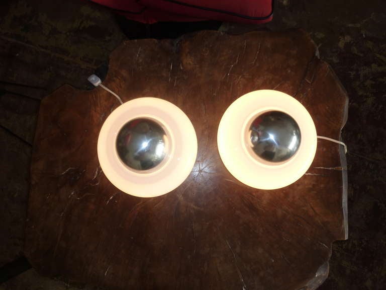 Italian Pair of Table Lamps by Artemide In Good Condition For Sale In Los Angeles, CA