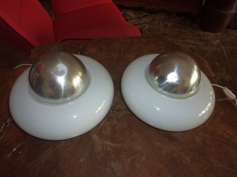 Mid-20th Century Italian Pair of Table Lamps by Artemide For Sale