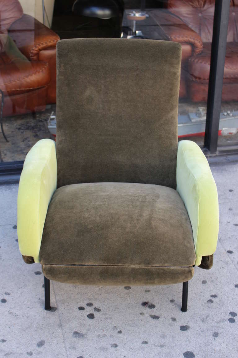 Mid-20th Century Italian Reclining Armchair Reupholstered in Mohair and Cotton Velvet