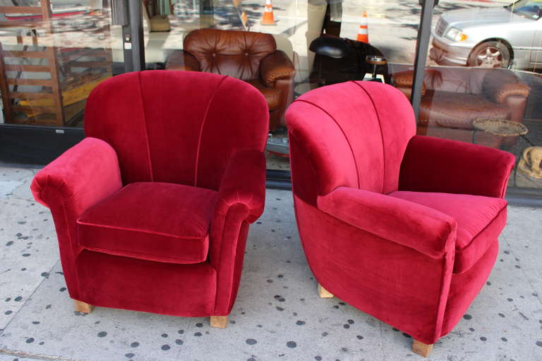  Pair of Italian Art Deco Chairs In Excellent Condition In Los Angeles, CA
