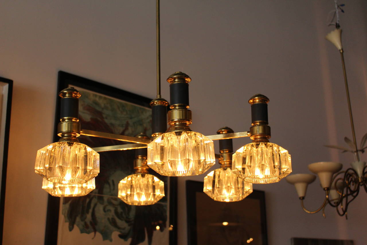 1950s Italian Chandelier After Stilnovo In Excellent Condition In Los Angeles, CA