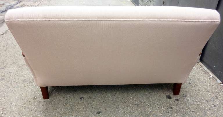 Mid-20th Century French Art Deco Settee For Sale
