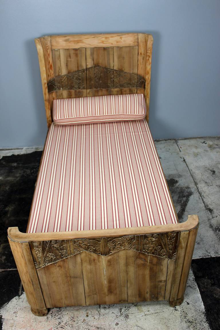 Antique kids bed total refurbishing, new made mattress new upholstery. Bed can be easy reassemble for easy shipping and storing.