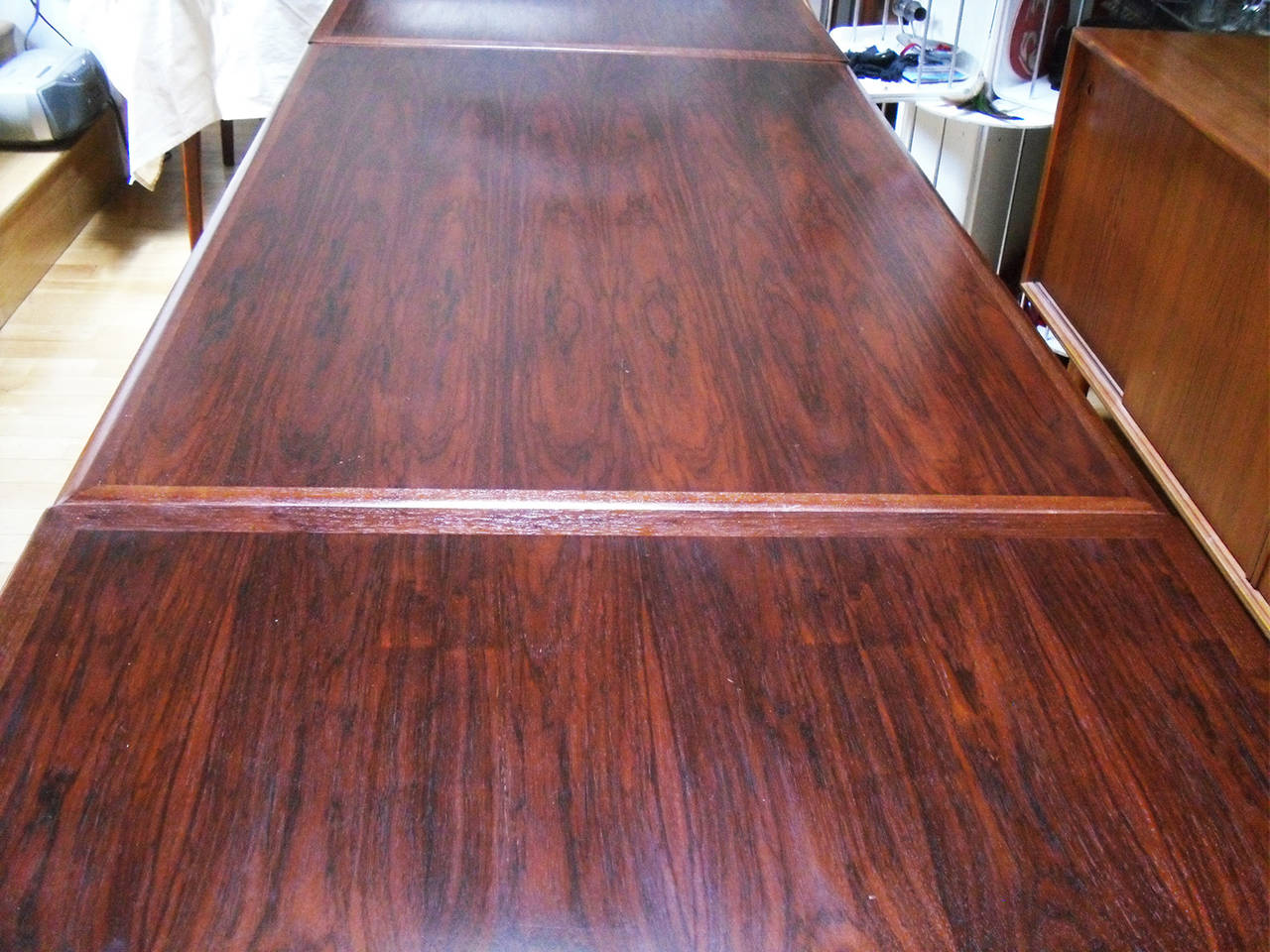 Mid Century Modern Rosewood Extendable Dining Table
Table measured: H30
