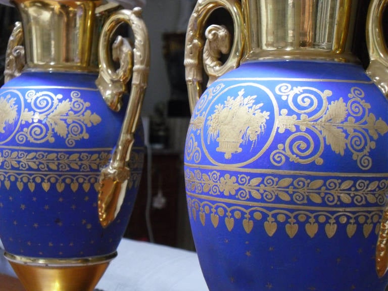 French Pair of Paris Porcelain Gold and Matte-Blue Ground Vases For Sale
