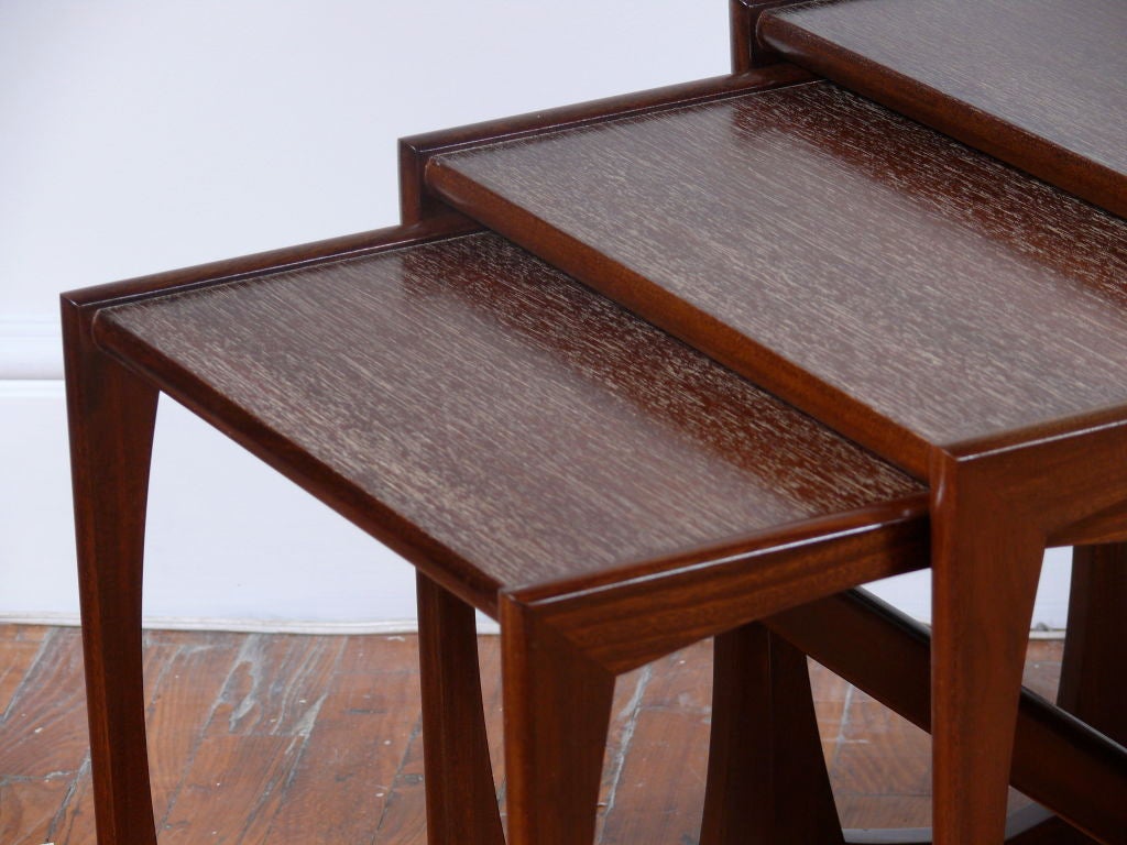 Sculptural Cerused Nesting Tables In Good Condition In New York, NY