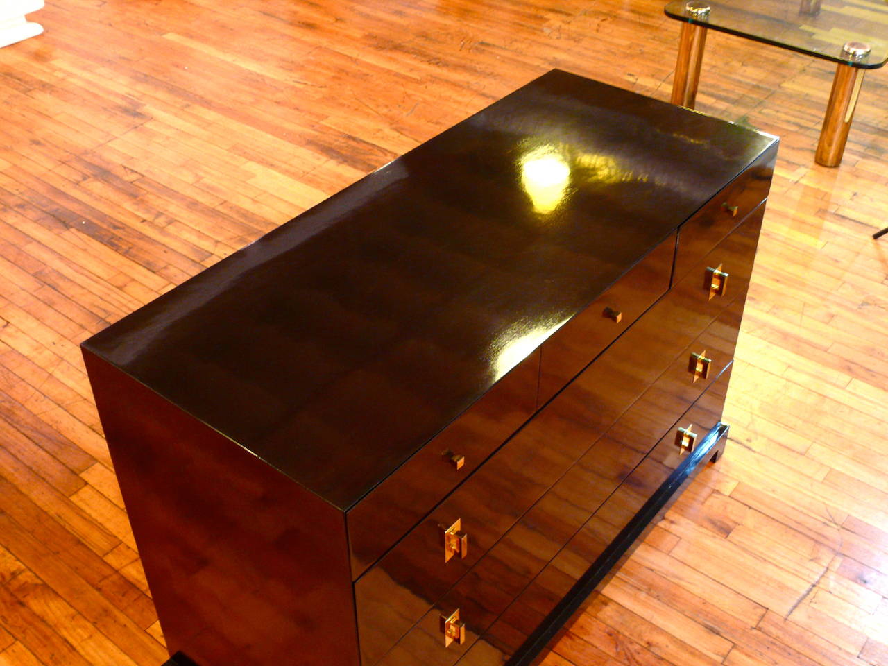 Mid-Century Modern Dresser in the Manner of Tommi Parzinger 3