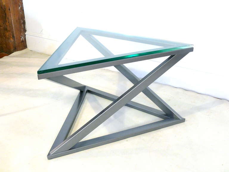 metal triangle table