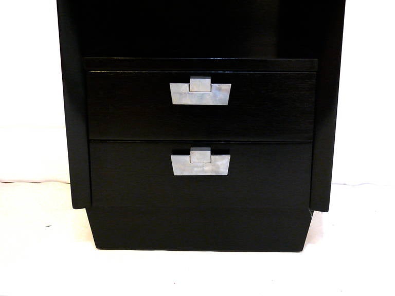 Midcentury Curved Front Ebonized, Two-Drawer End Table In Excellent Condition In New York, NY