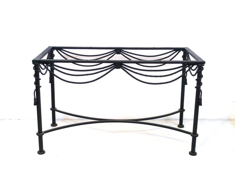 Italian Iron Tassel Dining Table In Good Condition In New York, NY