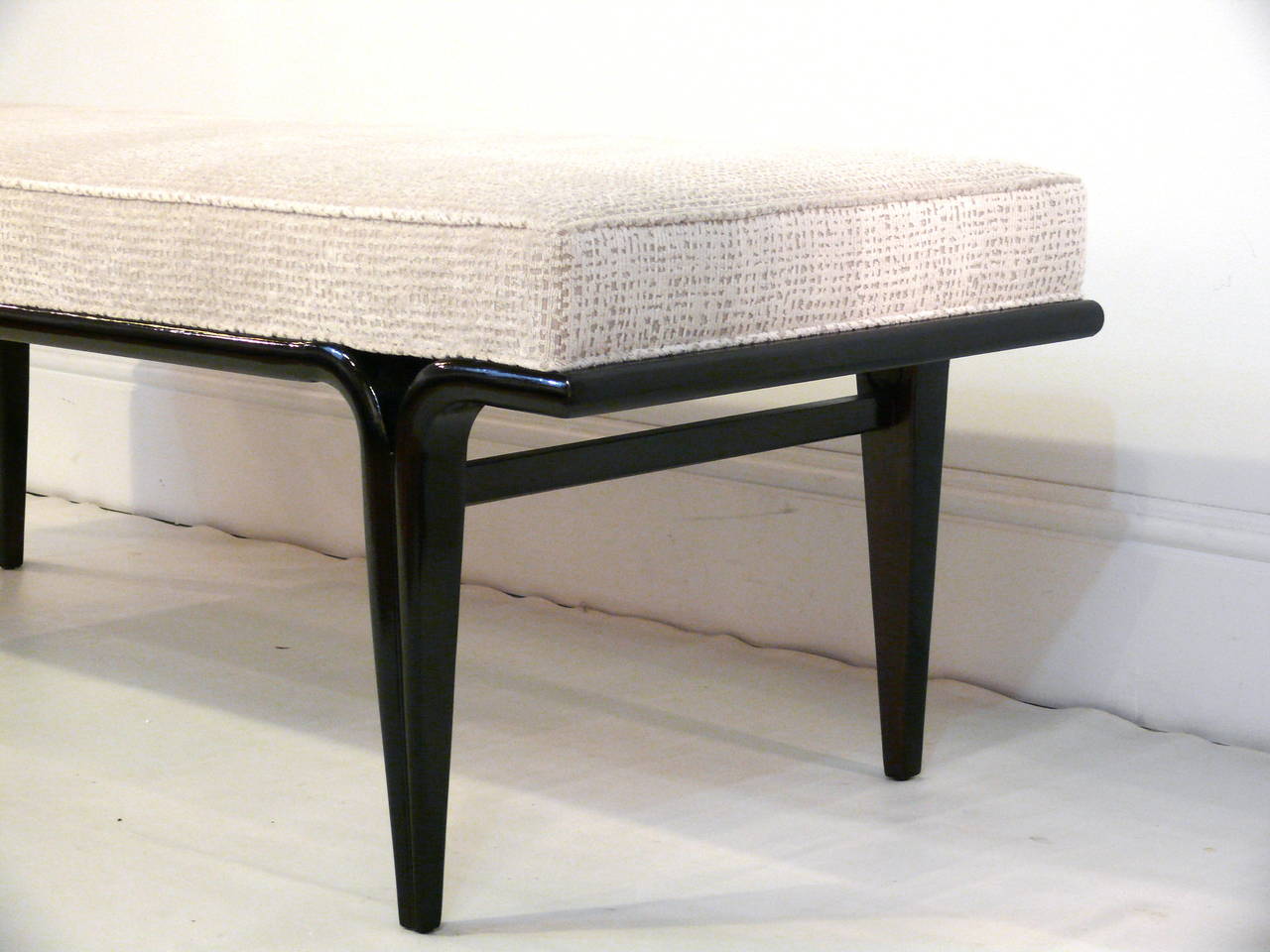 TH Robsjohn Gibbings Style Bench In Excellent Condition In New York, NY