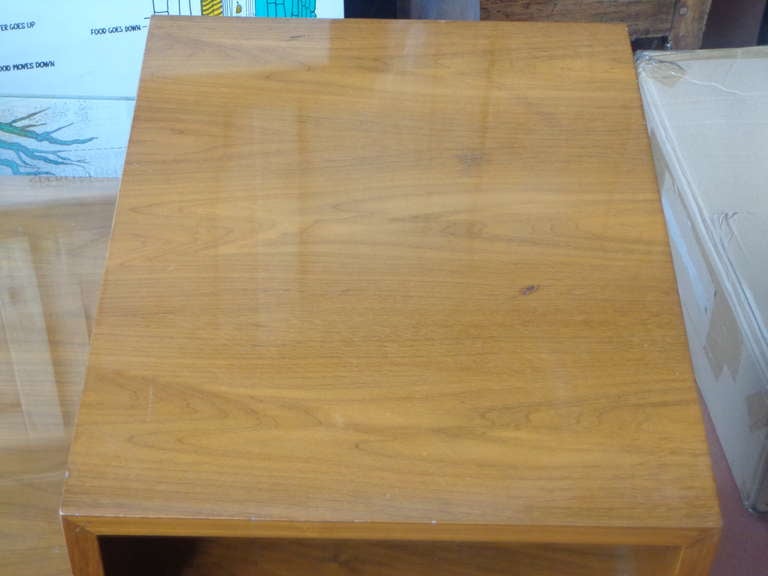 Pair Of Midcentury End Tables By James-philip In Good Condition In Pound Ridge, NY