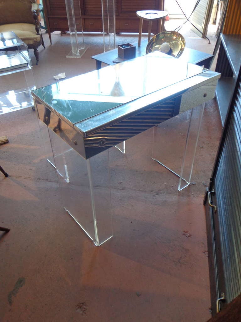 Mirrored Lucite Dressing Table With Bench 1