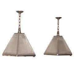 Pyramid aluminium hanging light