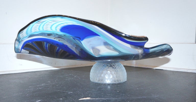 Artistic Hand Blown Murano Glass Centerpiece Vessel In Excellent Condition In New York, NY