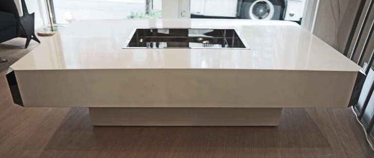 White 70's Italian Coffee Table