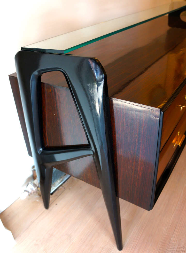 Refined Italian 1950s Dresser  In Excellent Condition In New York, NY