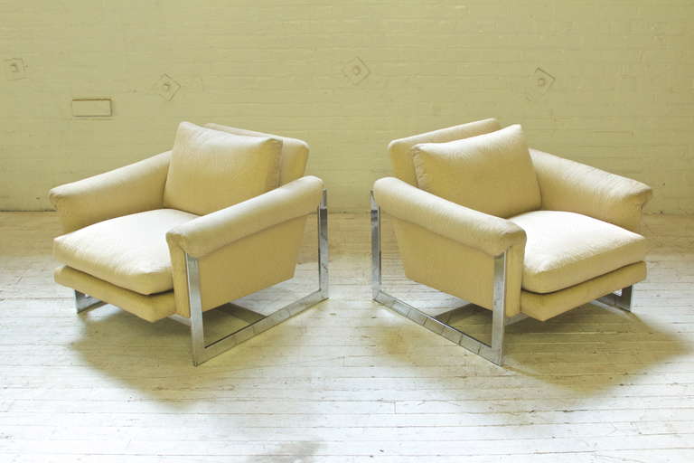 Mid-Century Modern Pair of Lounge Chairs Attributed to Milo Baughman