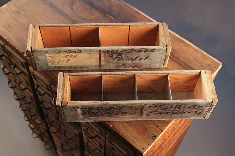 holz werkzeugschrank