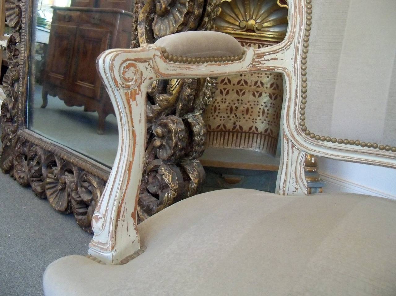 Set of 12 Louis XV Style Dining Chairs In Good Condition In New Orleans, LA