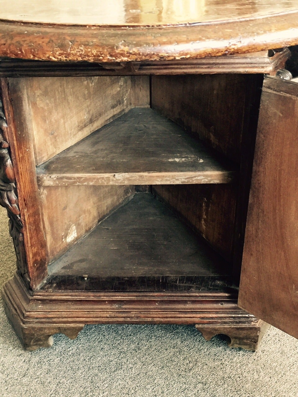 18th Century Italian Small Walnut Drop-Leaf Side Table 4