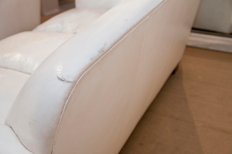 Deco-style White Leather Sofa 1