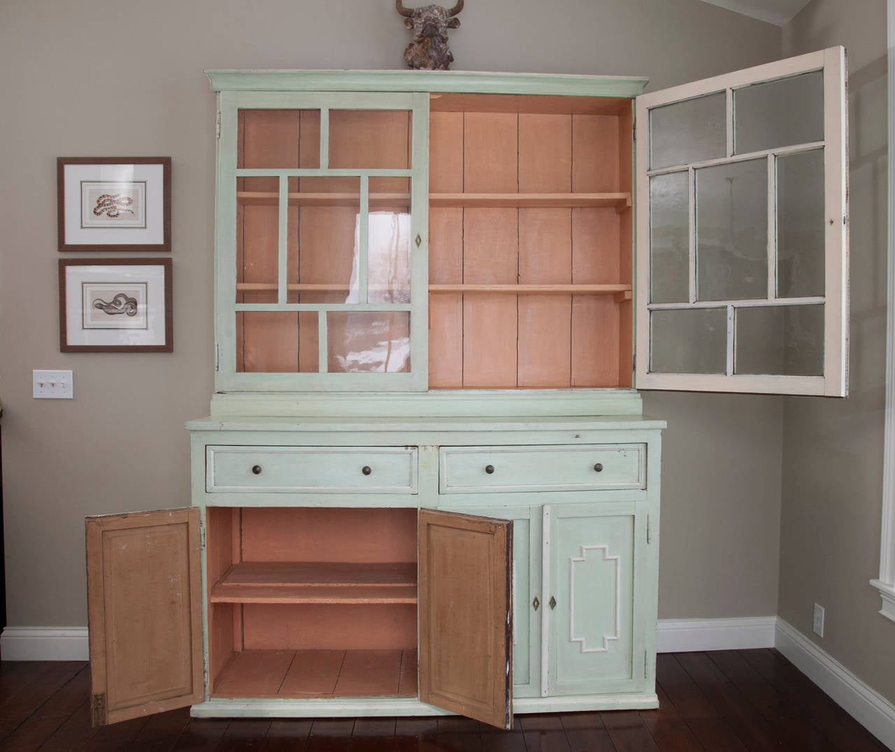 19th Century French Green Painted Cabinet In Good Condition For Sale In New Preston, CT