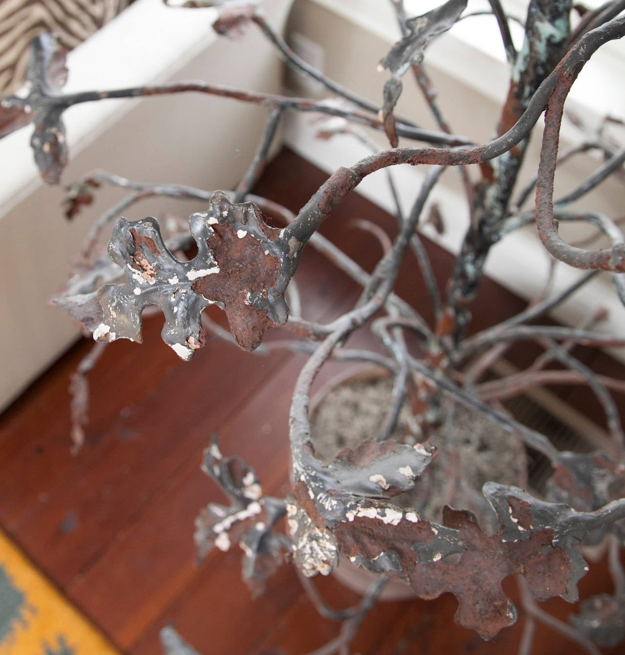Tole and Iron Tree Sculpture In Distressed Condition For Sale In New Preston, CT