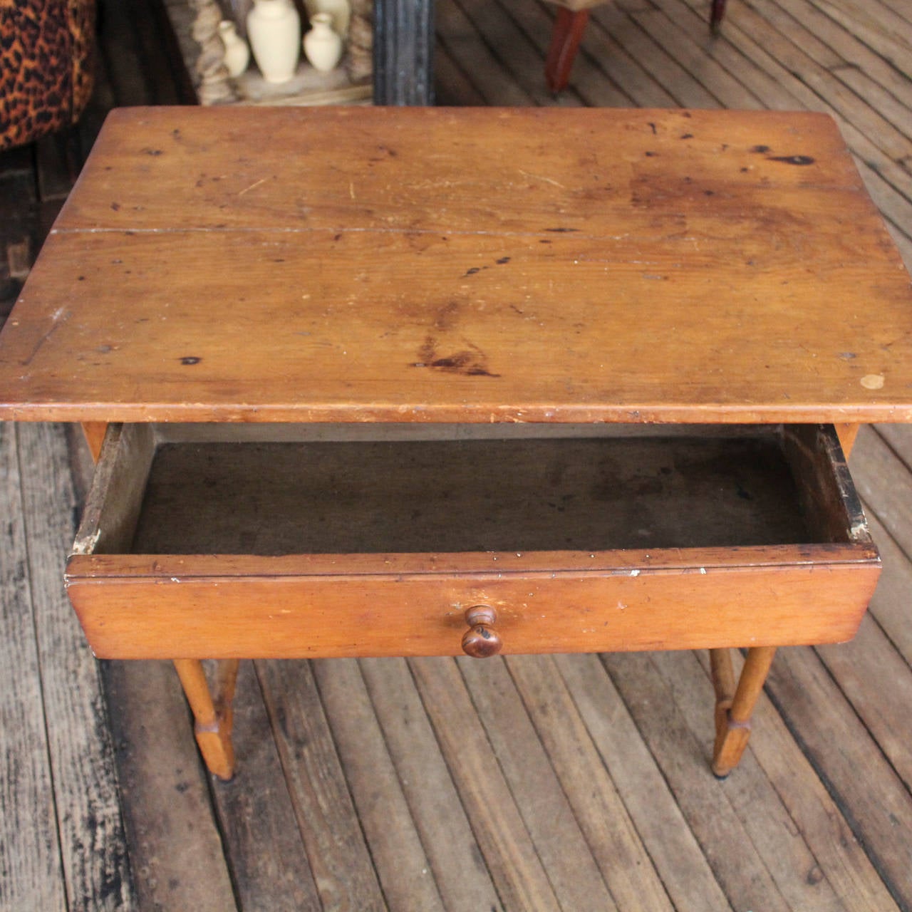 19th Century Pine Side Table In Good Condition In New Preston, CT