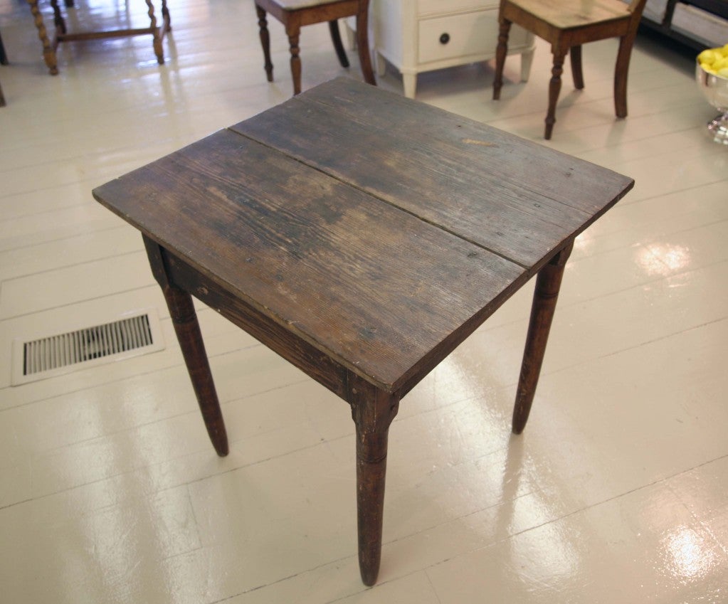 Primitive Table In Good Condition In New Preston, CT