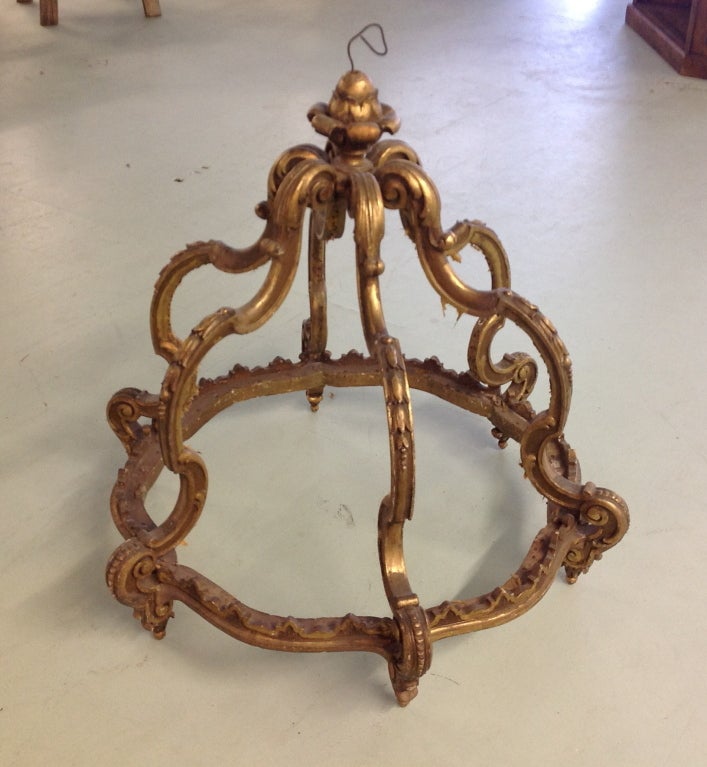 19th Century Italian Gilded Wood Bed Corona Crown For Sale 2