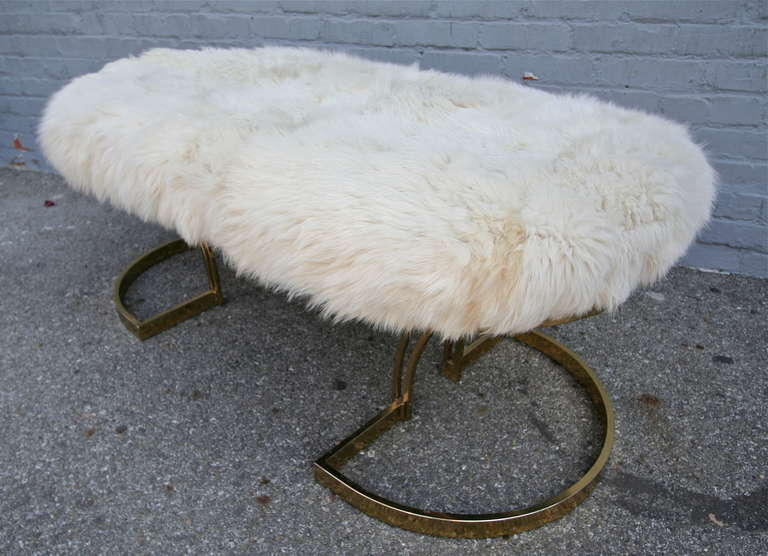 fluffy bench seat