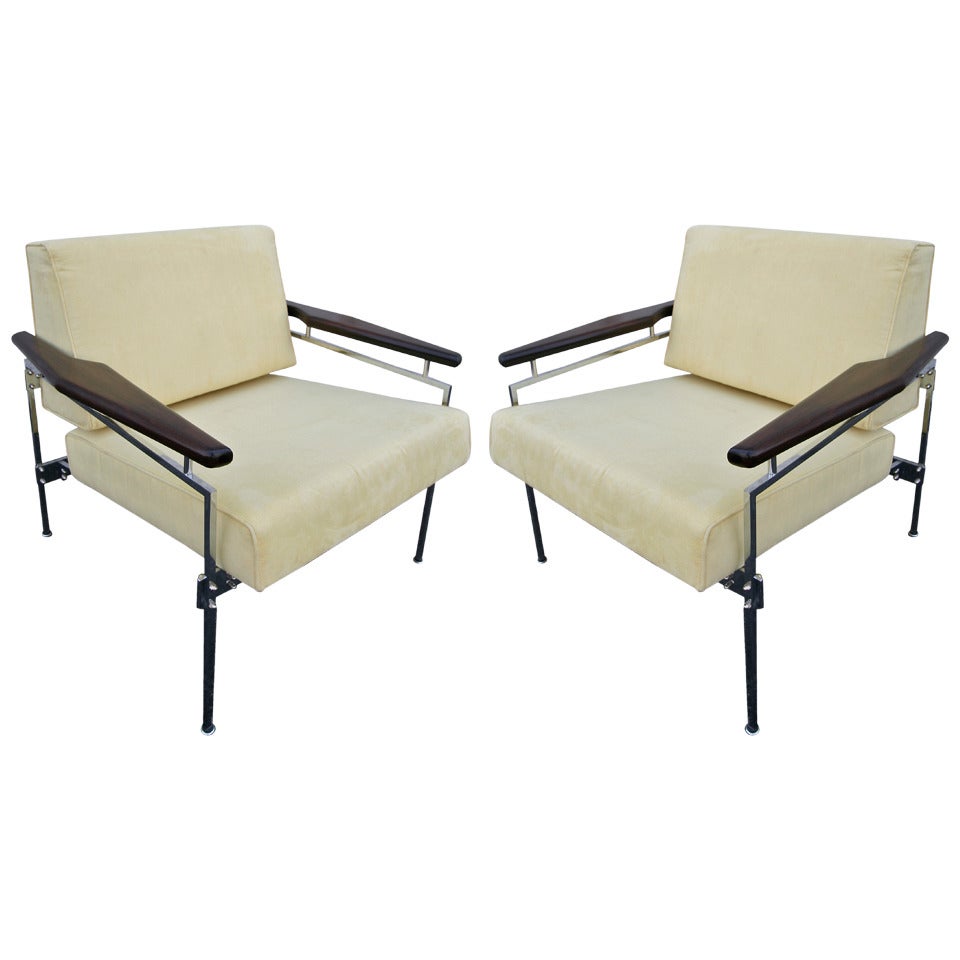 Pair of 1960s Sergio Rodrigues Brazilian Jacaranda Beto Chairs