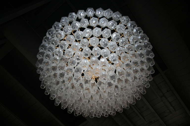 Round Italian Venini 1970s Polyhedron Glass Chandelier For Sale 4