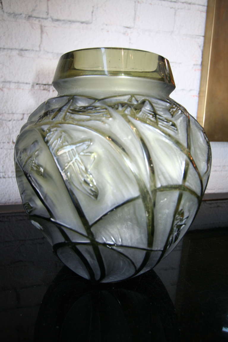 Mid-20th Century Rene Lalique 1930s Sauterelles Grasshopper Glass Vase