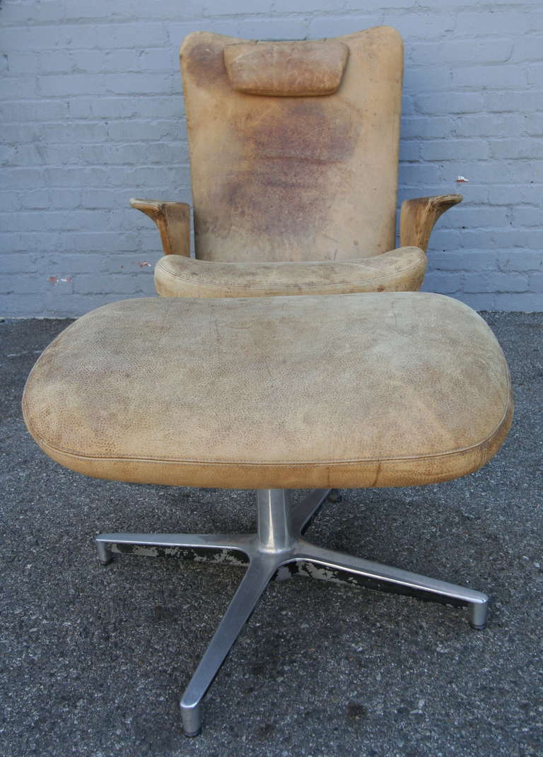 Weathered Lounge Chair with Ottoman from 1950s In Distressed Condition In Los Angeles, CA