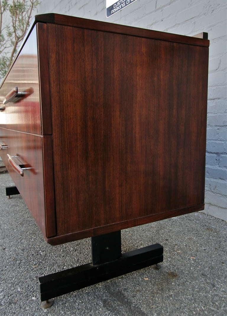 Mid-20th Century Cimo 1960s Brazilian Jacaranda Wood Sideboard or Dresser For Sale