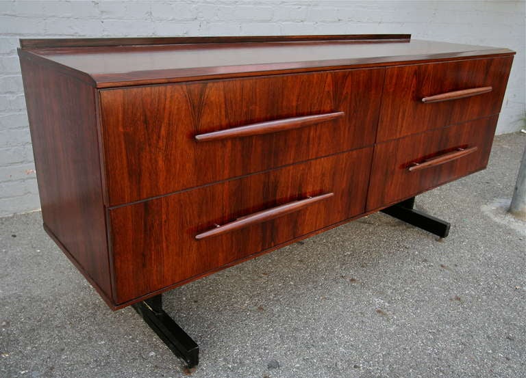 Cimo sideboard from the 1960s made of Brazilian jacaranda wood with four drawers with jacaranda handles. Could also be used as a dresser.