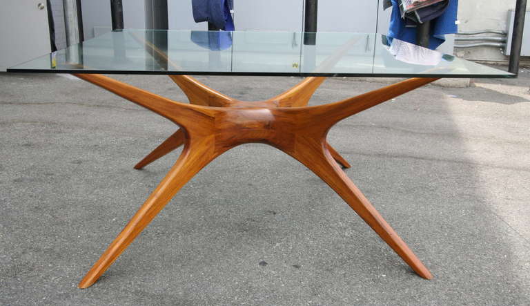Mid-Century Modern 1970s Argentinian Dining Table with Spider Leg in Petiribi Wood