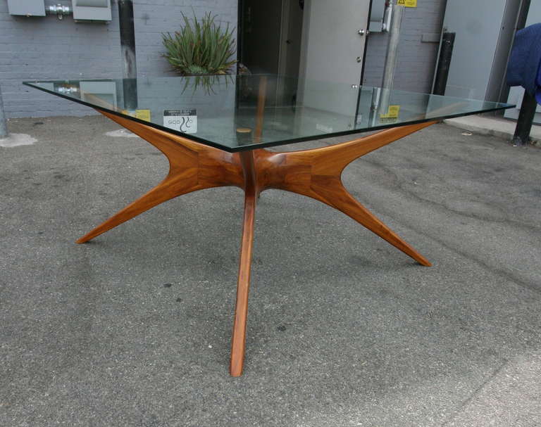 Late 20th Century 1970s Argentinian Dining Table with Spider Leg in Petiribi Wood