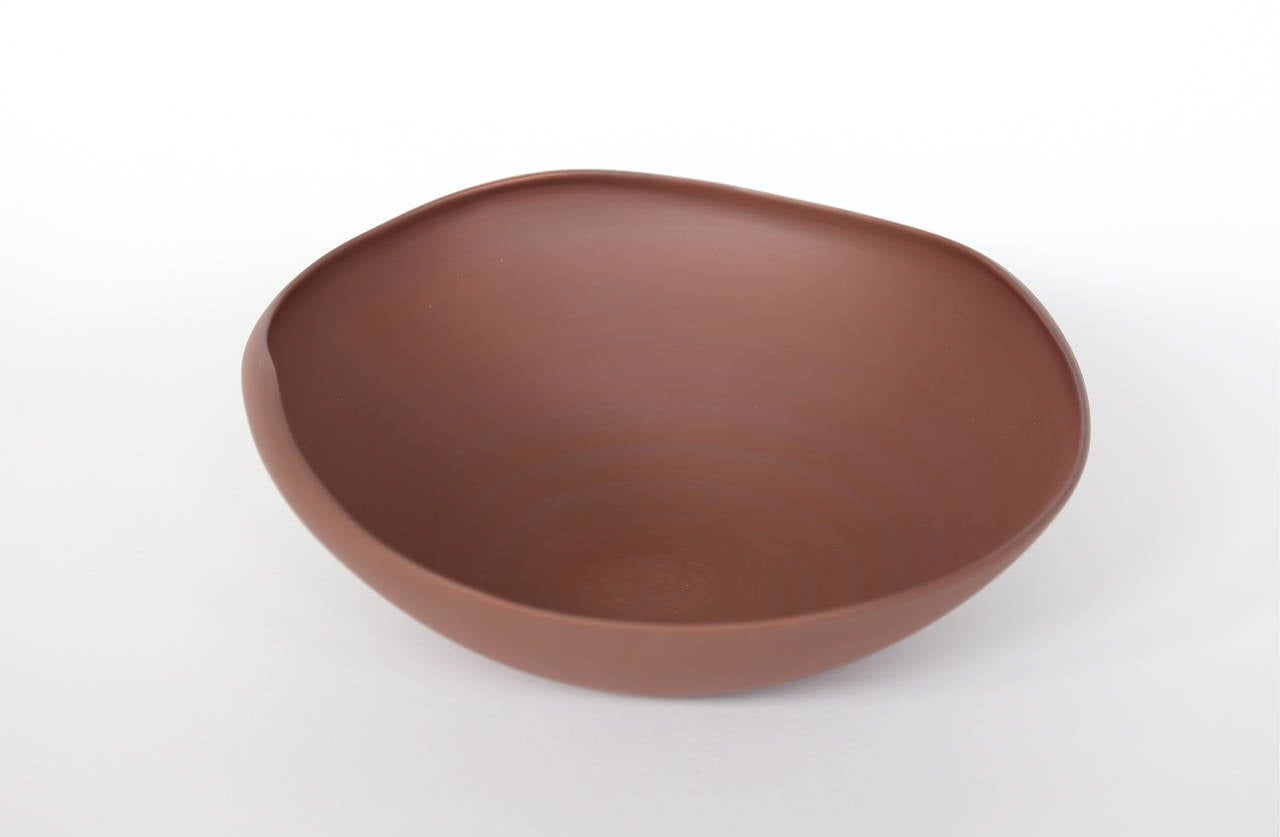 Rina Menardi Handmade Ceramic Conch Bowls In New Condition For Sale In Los Angeles, CA